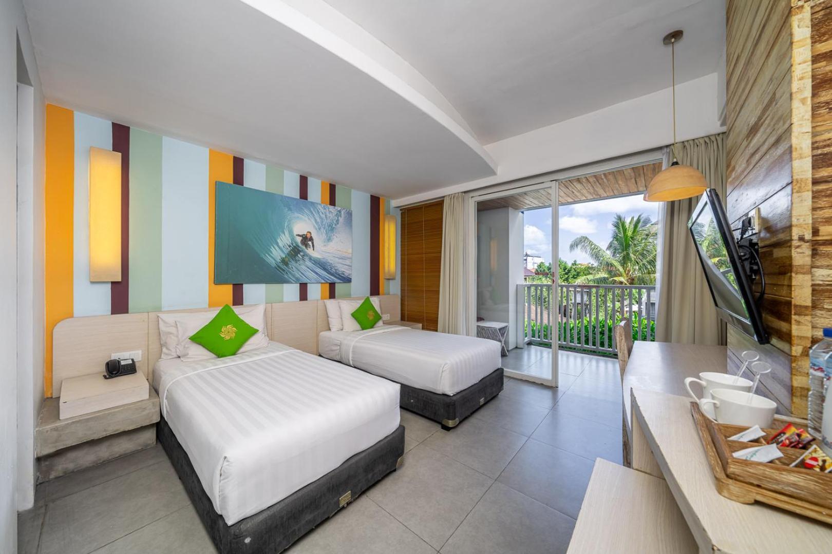 Bliss Surfer Hotel By Tritama Hospitality Legian Exterior foto